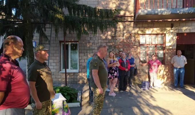 Шість призовників Сватівщини поповнили лави Збройних Сил України Шість призовників Сватівщини поповнили лави Збройних Сил України