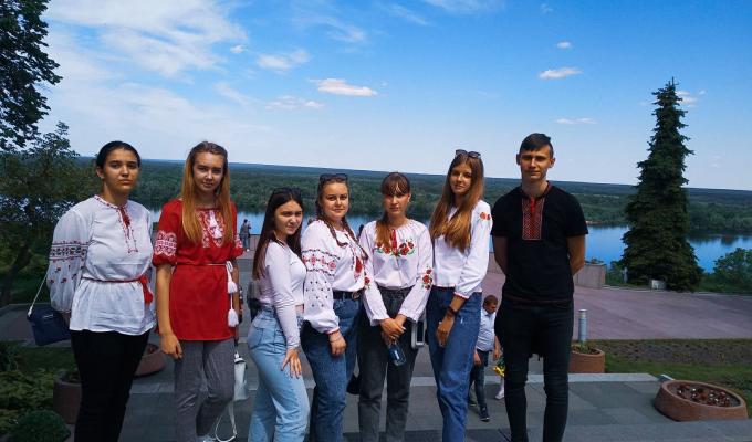 За результатами екскурсійної поїздки дітей Сватівщини на Чернечу гору За результатами екскурсійної поїздки дітей Сватівщини на Чернечу гору