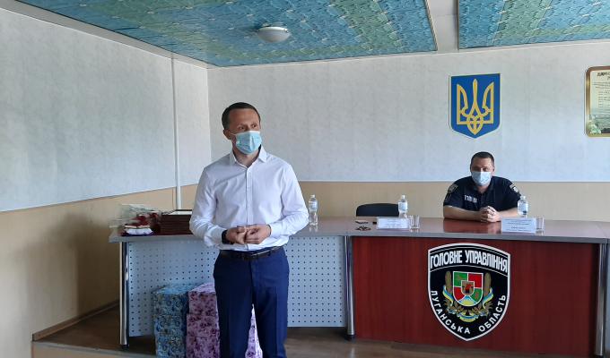 Правоохоронців Сватівського району відзначили нагородами з нагоди професійного свята – Дня Національної поліції України Правоохоронців Сватівського району відзначили нагородами з нагоди професійного свята – Дня Національної поліції України