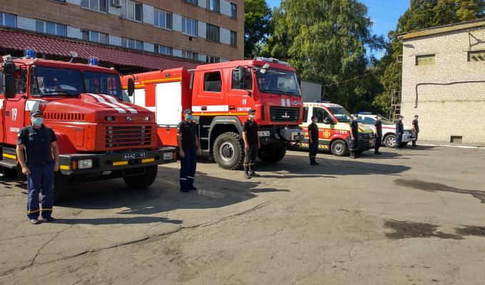 7 липня голова райдержадміністрації Олег Клименчуков відвідав Сватівське районне управління ГУ ДСНС України у Луганській області 7 липня голова райдержадміністрації Олег Клименчуков відвідав Сватівське районне управління ГУ ДСНС України у Луганській області