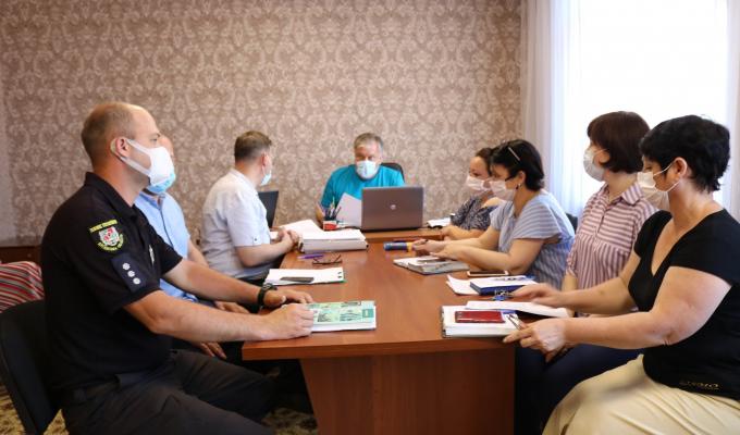 Соціальний захист прав та інтересів дітей Соціальний захист прав та інтересів дітей