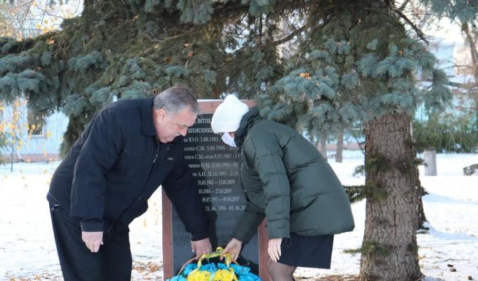 У Сватівському районі відзначили День Гідності та Свободи У Сватівському районі відзначили День Гідності та Свободи