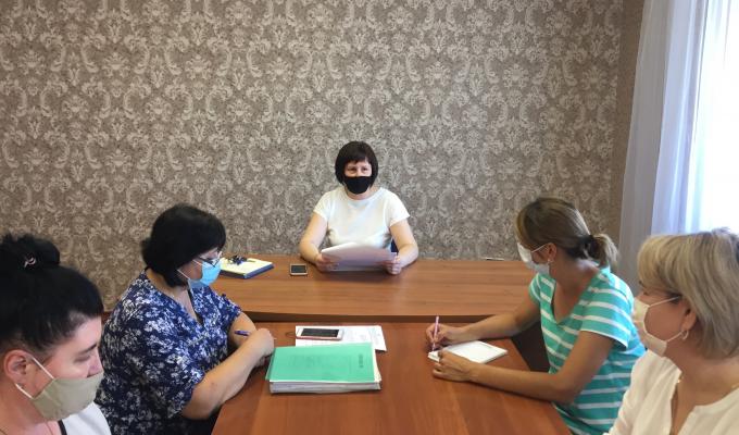 15 червня відбулося засідання районної комісії з розгляду питань щодо призначення (відновлення) соціальних виплат внутрішньо переміщеним особам (далі - ВПО) 15 червня відбулося засідання районної комісії з розгляду питань щодо призначення (відновлення) соціальних виплат внутрішньо переміщеним особам (далі - ВПО)
