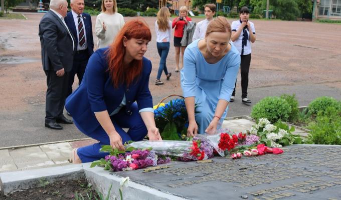 На Сватівщині відбулися урочистості до Дня перемоги над нацизмом На Сватівщині відбулися урочистості до Дня перемоги над нацизмом