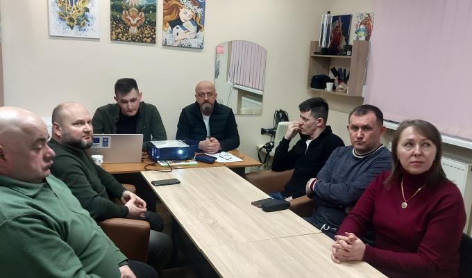 В дистанційному режимі під керуванням голови Сватівської РДА-РВА Олега Сліпця відбулись командно-штабні навчання з Нижньодуванською, Лозно-Олександрівською та Коломийчиською військовими адміністраціями. В дистанційному режимі під керуванням голови Сватівської РДА-РВА Олега Сліпця відбулись командно-штабні навчання з Нижньодуванською, Лозно-Олександрівською та Коломийчиською військовими адміністраціями.