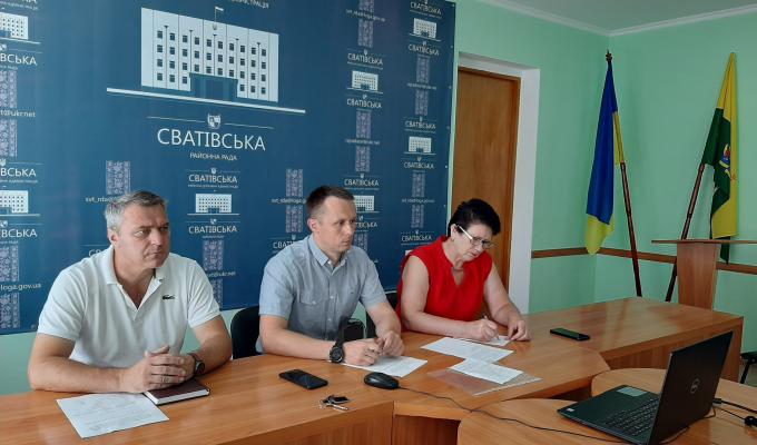 4 серпня голова райдержадміністрації Олег Клименчуков та голова районної ради Людмила Русанова взяли участь в апаратній нараді очільника області Сергія Гайдая в режимі відеоконференцзв’язку 4 серпня голова райдержадміністрації Олег Клименчуков та голова районної ради Людмила Русанова взяли участь в апаратній нараді очільника області Сергія Гайдая в режимі відеоконференцзв’язку
