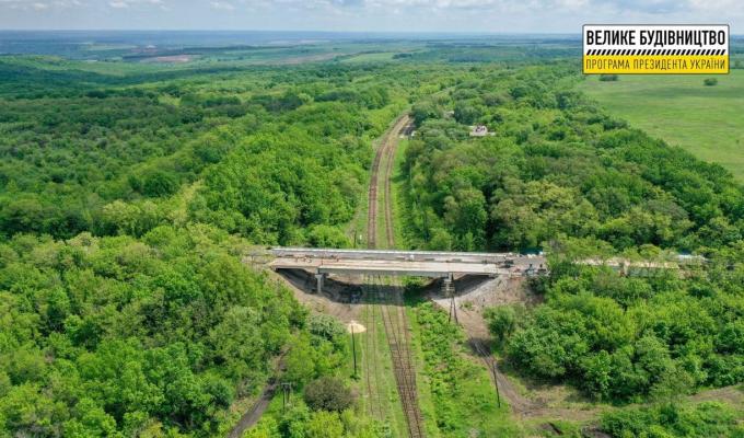 Велике будівництво: завершено капітальний ремонт шляхопроводу на дорозі Р-66 