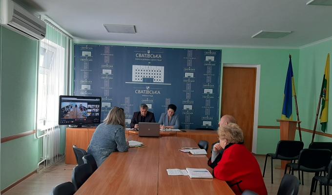 7 вересня під керівництвом виконуючої обов’язки голови облдержадміністрації Катерини Безгинської в онлайн-форматі відбулася апаратна нарада за участі заступника голови райдержадміністрації Бориса Руденка та голови районної ради Людмили Русанової 7 вересня під керівництвом виконуючої обов’язки голови облдержадміністрації Катерини Безгинської в онлайн-форматі відбулася апаратна нарада за участі заступника голови райдержадміністрації Бориса Руденка та голови районної ради Людмили Русанової
