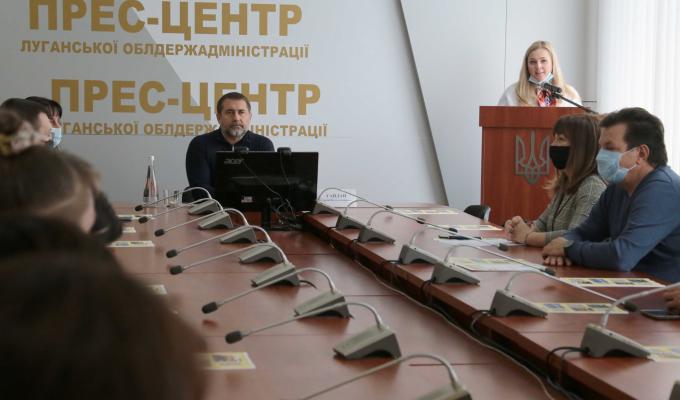 З нагоди відзначення Всесвітнього дня туризму обласні відзнаки отримали представники туристичної сфери та місцеві краєзнавці Сватівського району З нагоди відзначення Всесвітнього дня туризму обласні відзнаки отримали представники туристичної сфери та місцеві краєзнавці Сватівського району