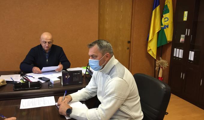 19 жовтня голова районної державної адміністрації Олег Сліпець провів апаратну нараду з керівниками її структурних підрозділів 19 жовтня голова районної державної адміністрації Олег Сліпець провів апаратну нараду з керівниками її структурних підрозділів