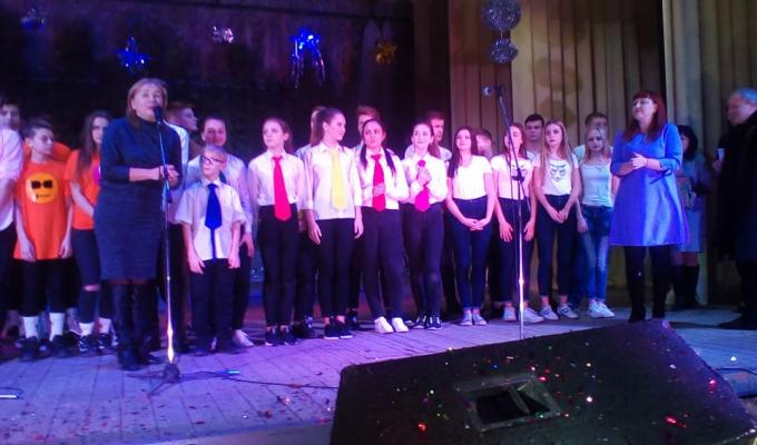 На Сватівщині провели фестиваль гумору «Ліга сміху» На Сватівщині провели фестиваль гумору «Ліга сміху»
