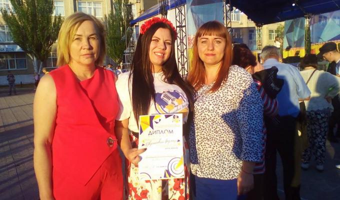 Сватівчанка здобула перемогу в караоке-грі Сватівчанка здобула перемогу в караоке-грі