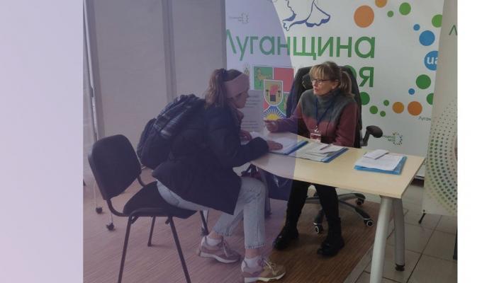 У 15 хабах продовжують приймати спеціалісти з питань зайнятості У 15 хабах продовжують приймати спеціалісти з питань зайнятості