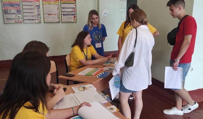 У Лубнах приймальна комісія Луганського національного університету імені Тараса Шевченка розпочала вступну кампанію У Лубнах приймальна комісія Луганського національного університету імені Тараса Шевченка розпочала вступну кампанію