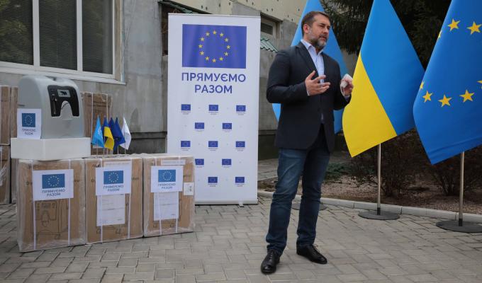 Лікувальні заклади Луганщини отримали 50 кисневих концентраторів Лікувальні заклади Луганщини отримали 50 кисневих концентраторів