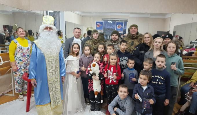 Дітям потрібне свято навіть під час війни Дітям потрібне свято навіть під час війни