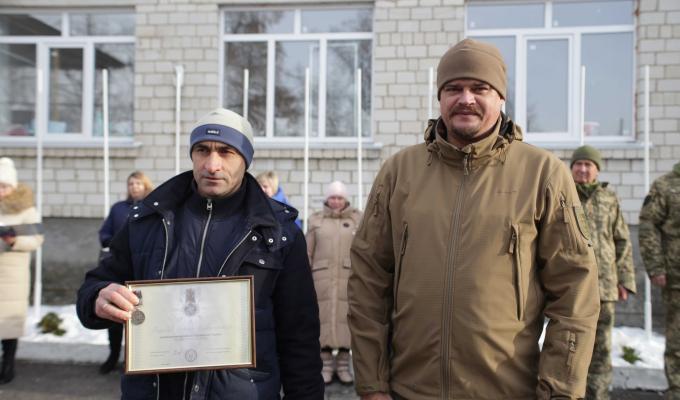 Волонтерів зі Сватівщини відзначили Президентськими нагородами Волонтерів зі Сватівщини відзначили Президентськими нагородами