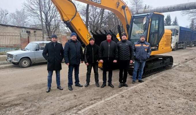 Новий екскаватор для потреб Сватівщини вже у строю Новий екскаватор для потреб Сватівщини вже у строю