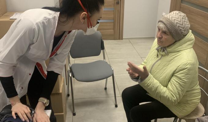 Щодня в Київському гуманітарному хабі Нижньодуванської громади Сватівщини надаються медичні послуги Щодня в Київському гуманітарному хабі Нижньодуванської громади Сватівщини надаються медичні послуги