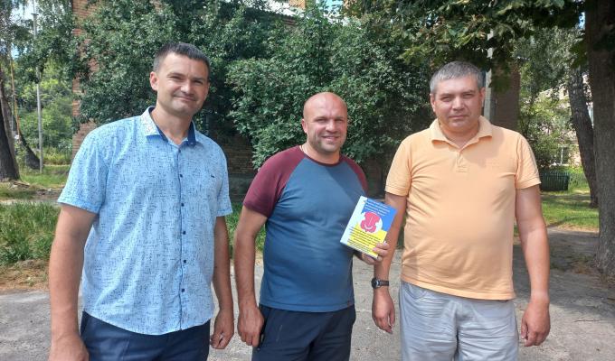 Відбулась робоча зустріч начальника Сватівської МВА Олександра МІТКЕВИЧА з керівництвом Калитянської громади Броварського району – говорили про облаштування місць компактного проживання ВПО з Луганської області Відбулась робоча зустріч начальника Сватівської МВА Олександра МІТКЕВИЧА з керівництвом Калитянської громади Броварського району – говорили про облаштування місць компактного проживання ВПО з Луганської області