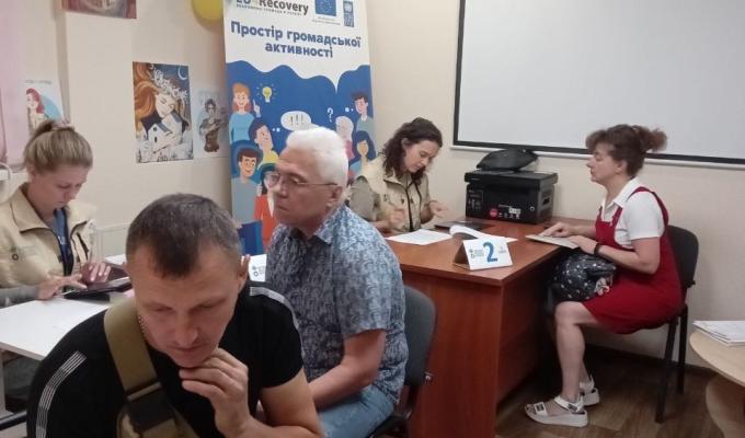 Відбулась реєстрація на отримання грошової допомоги ВПО з Луганщини, які тимчасово перебувають в м. Харків