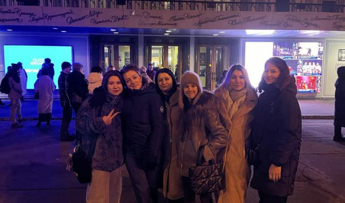 ВПО з Луганщини відвідали відкриття 84-го театрального сезону Луганського обласного театру ВПО з Луганщини відвідали відкриття 84-го театрального сезону Луганського обласного театру