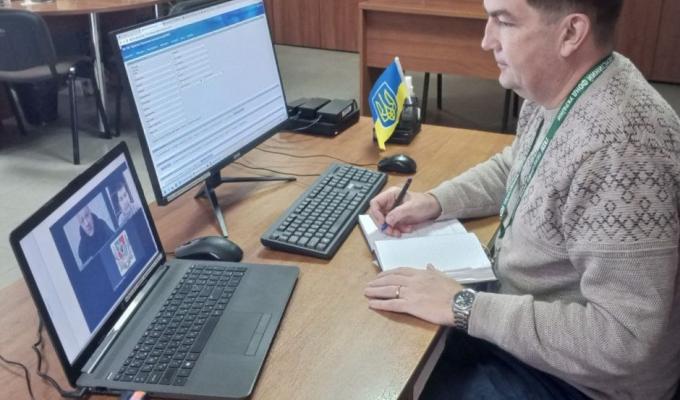 В гуманітарному хабі Лозно-Олександрівської СВА консультували з пенсійних питань В гуманітарному хабі Лозно-Олександрівської СВА консультували з пенсійних питань