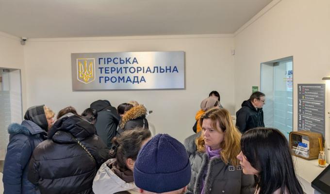 Гуманітарний хаб Сватівської МВА здійснив виїзну видачу гуманітарної допомоги с. Гора Бориспільського району Гуманітарний хаб Сватівської МВА здійснив виїзну видачу гуманітарної допомоги с. Гора Бориспільського району