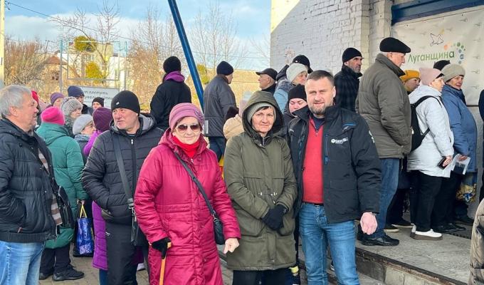 В гуманітарному хабі, роботою якого опікується Лозно-Олександрівська СВА відбулась видача допомоги від міжнародних благодійників В гуманітарному хабі, роботою якого опікується Лозно-Олександрівська СВА відбулась видача допомоги від міжнародних благодійників