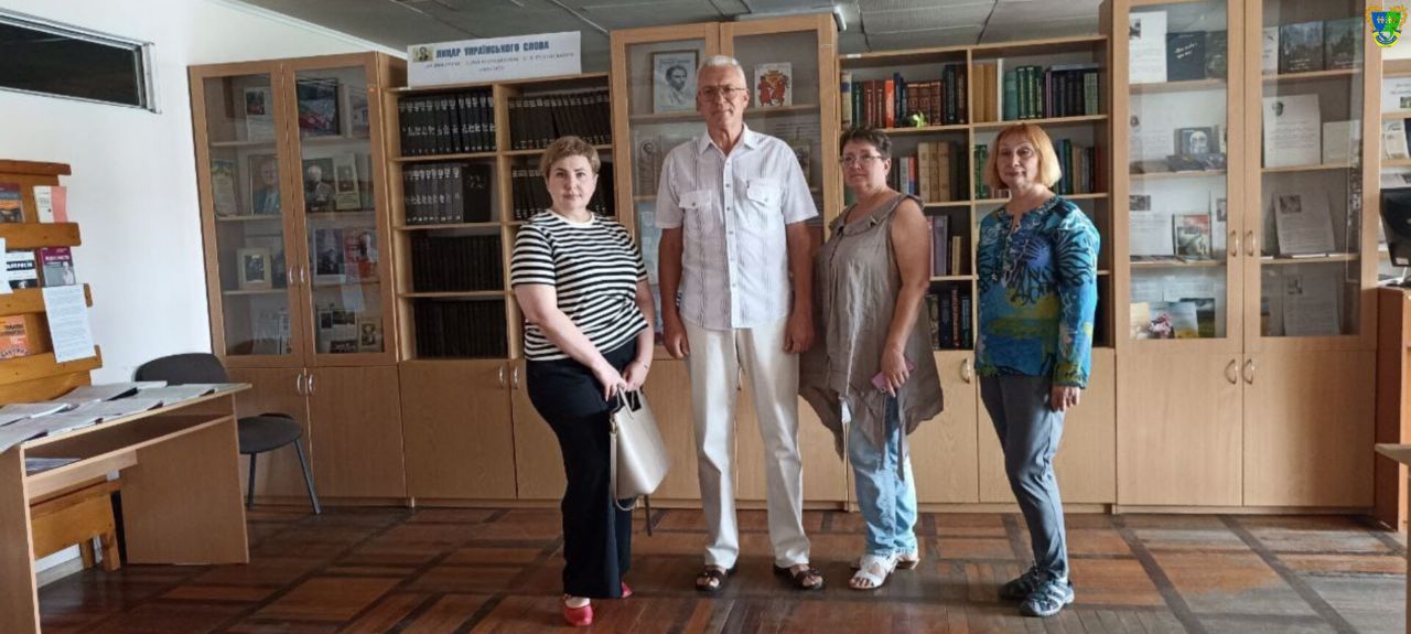 Військові адміністрації продовжують працювати над адаптацією ВПО: Білокуракинська громада у Житомирі налагоджує партнерство з обласною бібліотекою