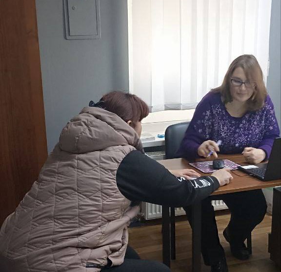 Підтримка ветеранів: фахівець із супроводу ветеранів допомагає захисникам та їхнім родинам
