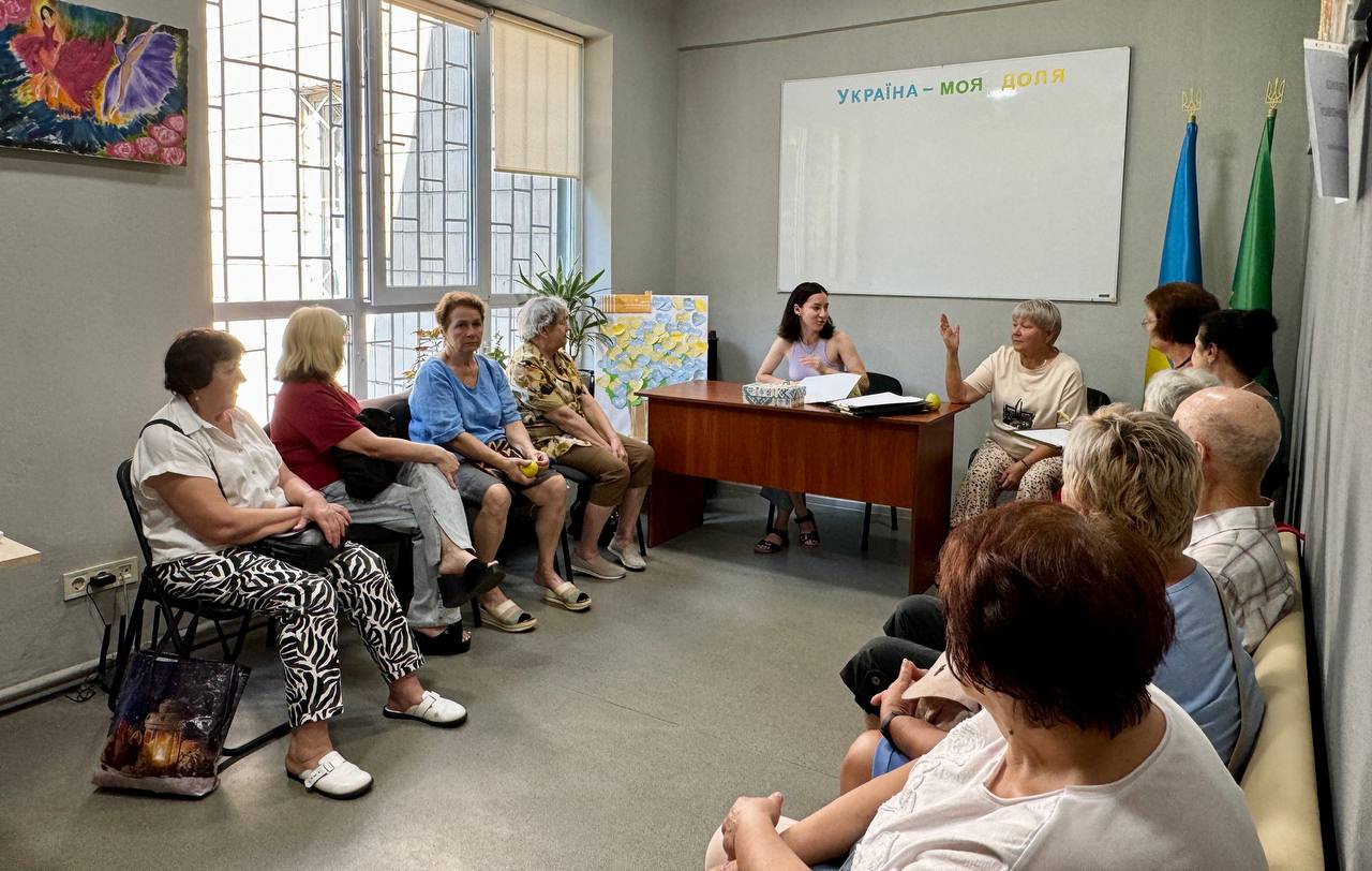 Працівники Нижньодуванської СВА провели майстер-клас "Дерево моєї життєстійкості"