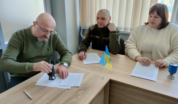 Працюємо над розвитком партнерства між громадами Луганщини Працюємо над розвитком партнерства між громадами Луганщини