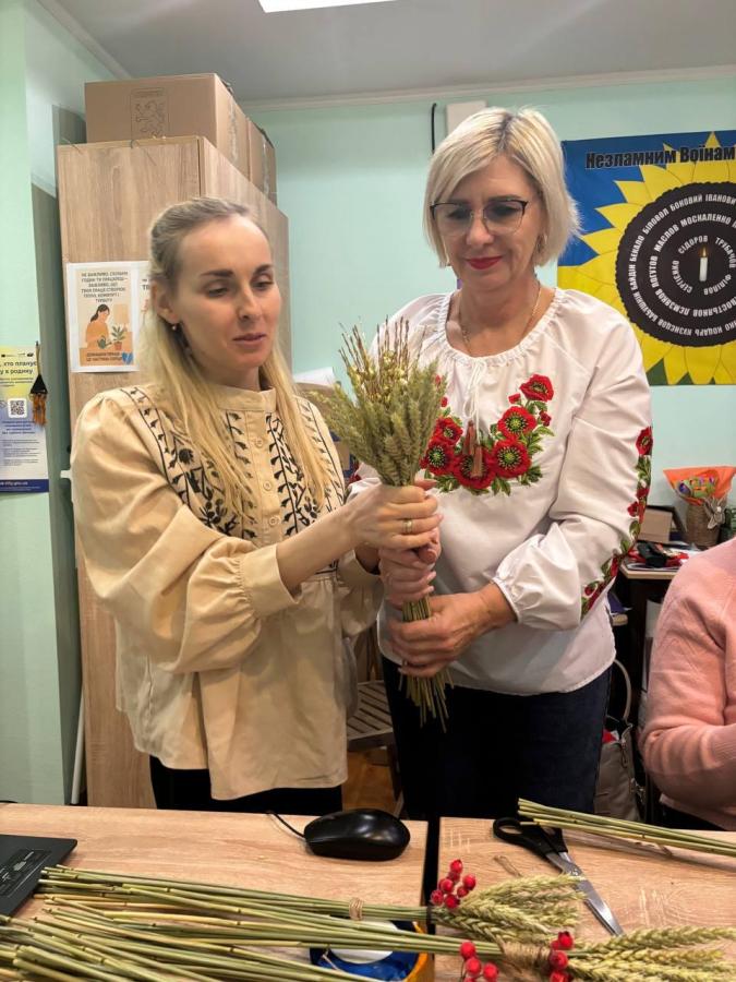 Через традицію — до єдності: різдвяний дідух для громад, позбавлених дому