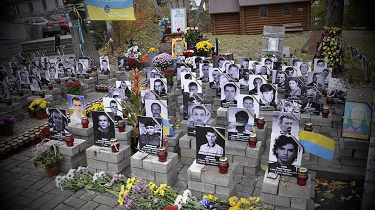 Небесна Сотня — 107 історій жертовності