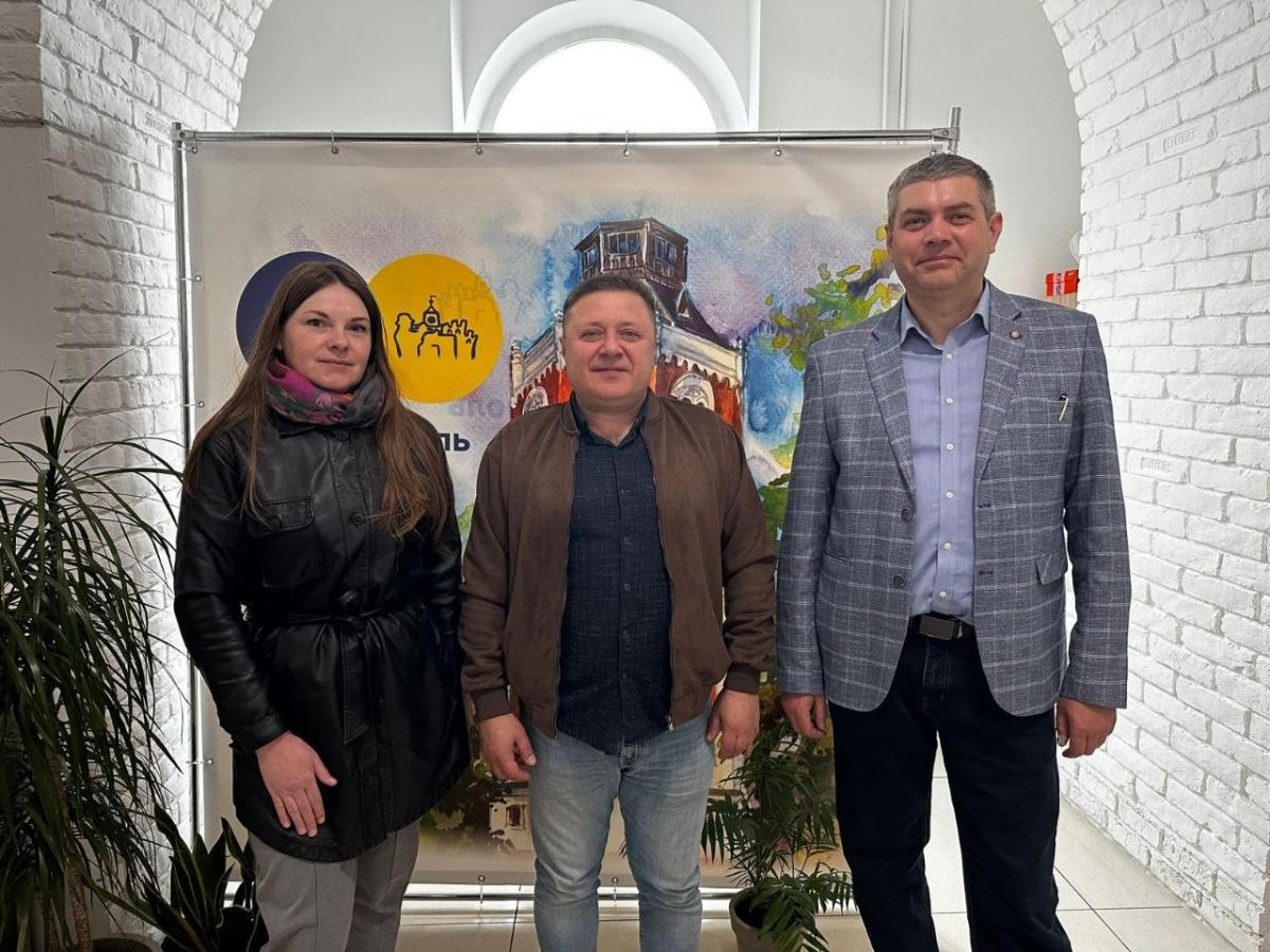 Об’єднуючи зусилля: нові можливості підтримки ВПО у Чернівцях