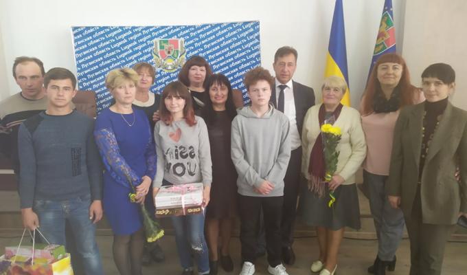 30 вересня – День усиновлення 30 вересня – День усиновлення