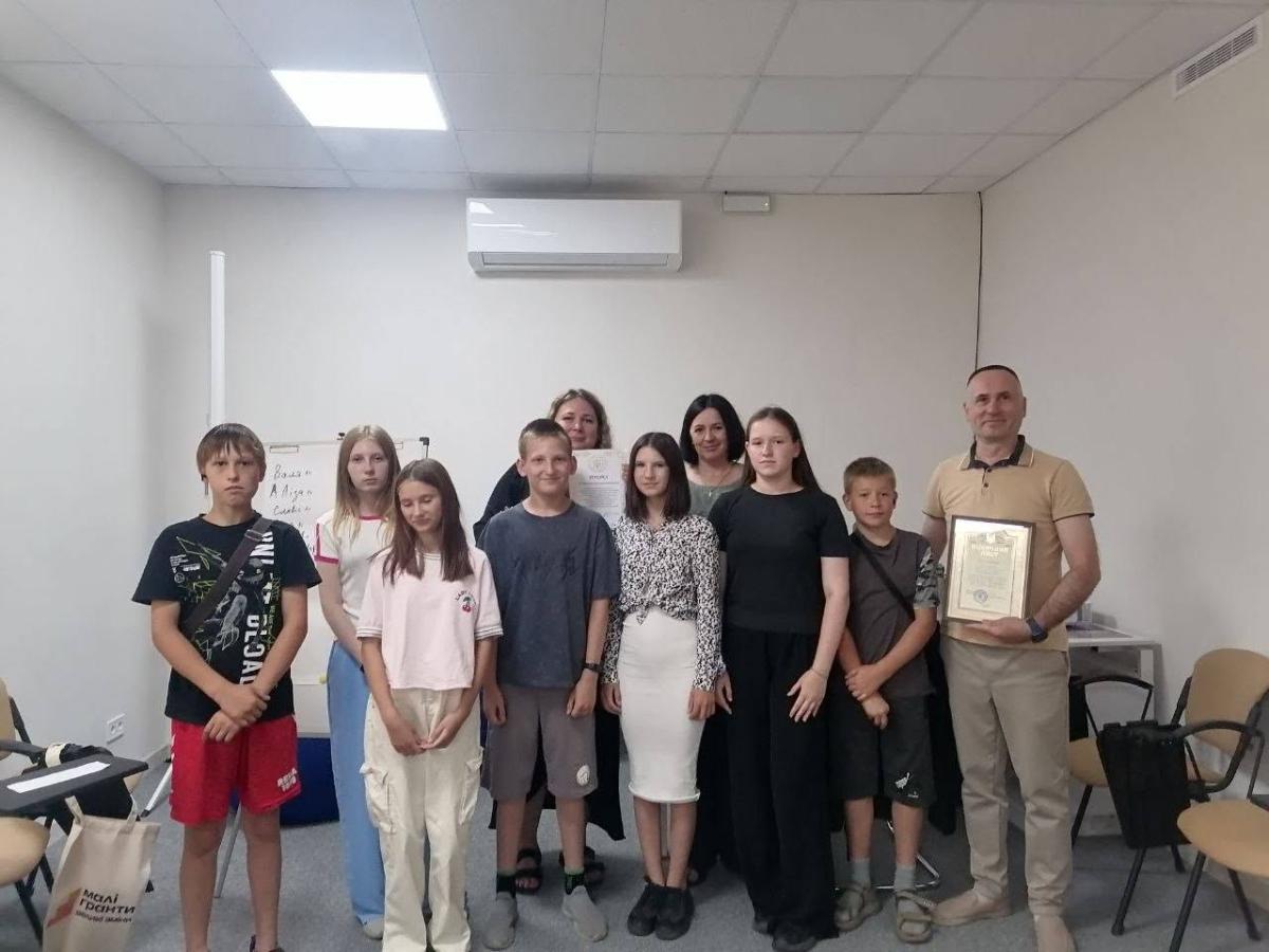 Разом заради дитинства: Білокуракинську громаду відзначили у Житомирі