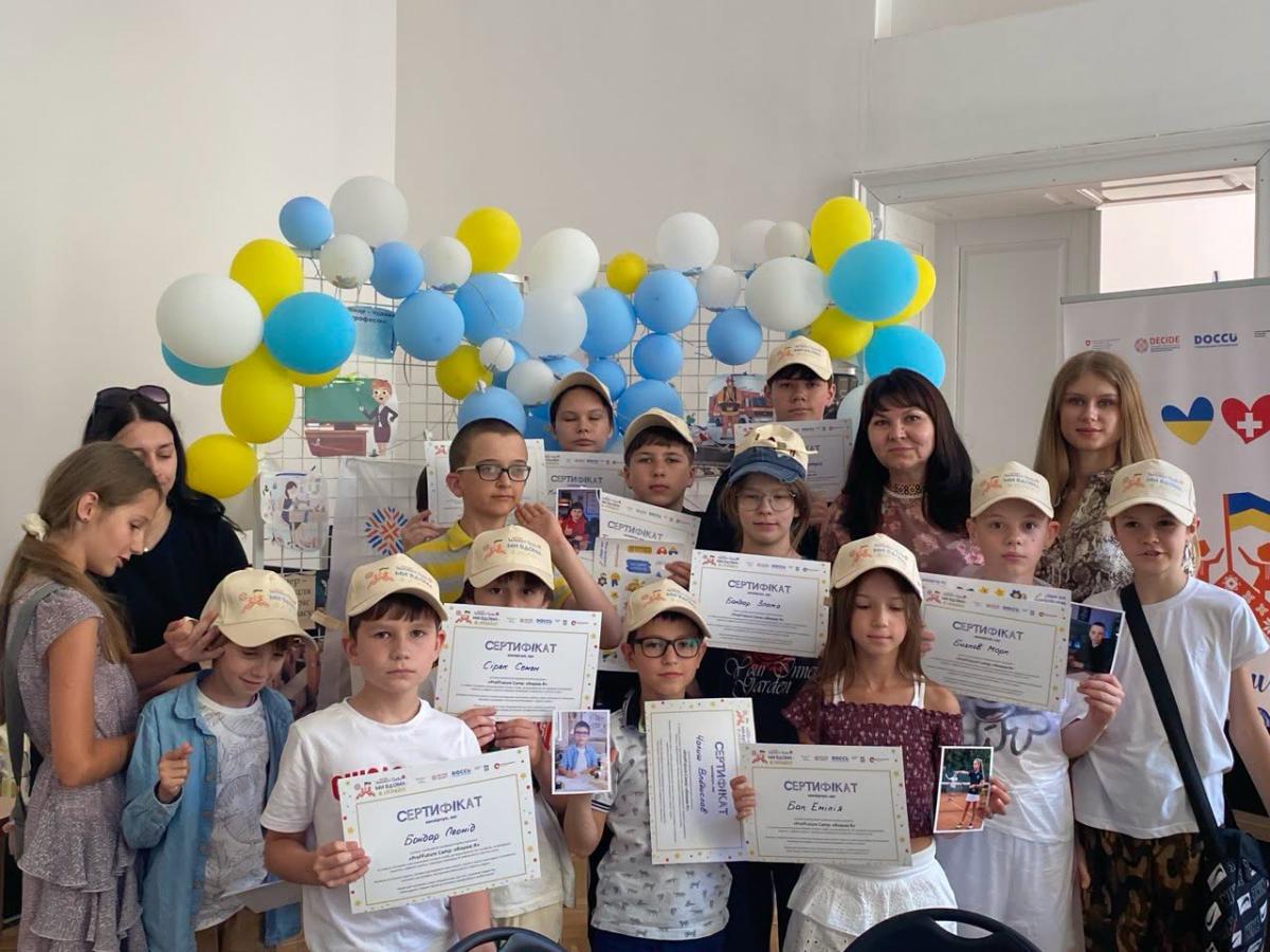 Нові знання, відкриття та мрії: у Чернівцях завершилася друга зміна профорієнтаційного табору для дітей Луганщини