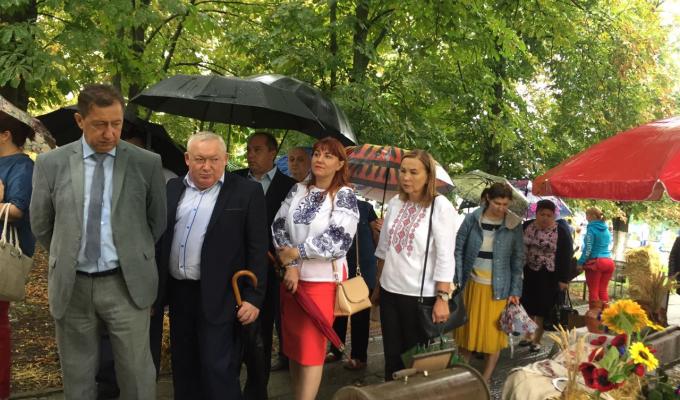 Що представлено на фестивалі у міському парку відпочинку?