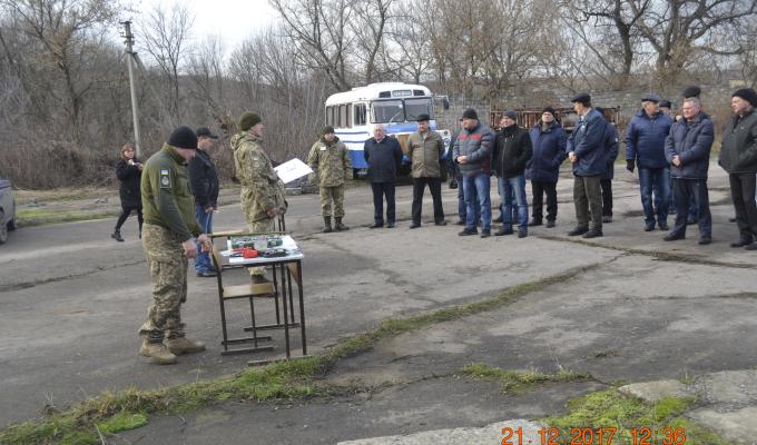 Підрозділи територіальної оборони Сватівського району відвідали інструкторсько-методичне заняття Підрозділи територіальної оборони Сватівського району відвідали інструкторсько-методичне заняття