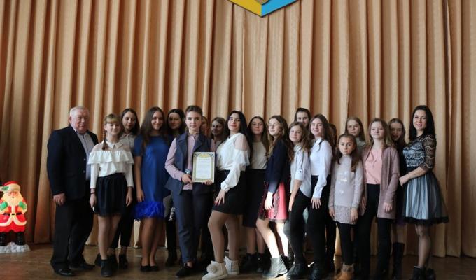 Діти Сватіщини отримали відзнаки за високі досягнення Діти Сватіщини отримали відзнаки за високі досягнення