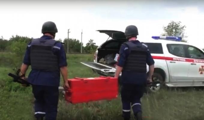 Піротехніками на Луганщині вилучено 36 одиниць вибухонебезпечних предметів Піротехніками на Луганщині вилучено 36 одиниць вибухонебезпечних предметів