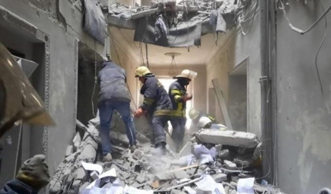 Як діяти, якщо опинилися під завалами будівлі Як діяти, якщо опинилися під завалами будівлі