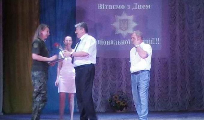 У Сватівському районі привітали працівників поліції У Сватівському районі привітали працівників поліції