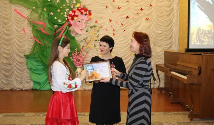 У Сватівському районі стартував фестиваль, присвячений Лесі Українці У Сватівському районі стартував фестиваль, присвячений Лесі Українці
