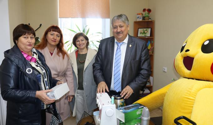 Співпраця з міжнародними організаціями Співпраця з міжнародними організаціями