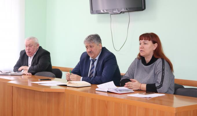 Дмитро Мухтаров обговорив нагальні питання з головами територіальних громад Сватівського району