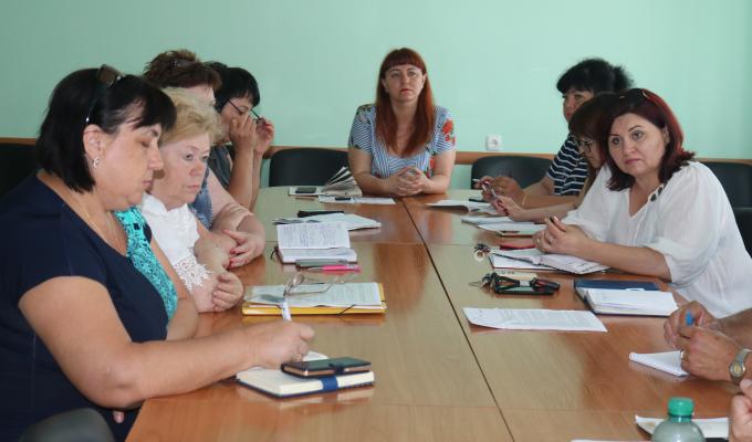 У Сватівському районі вивчається стан надання соціальних послуг в рамках проекту USAID «Демократичне врядування у Східній Україні» У Сватівському районі вивчається стан надання соціальних послуг в рамках проекту USAID «Демократичне врядування у Східній Україні»