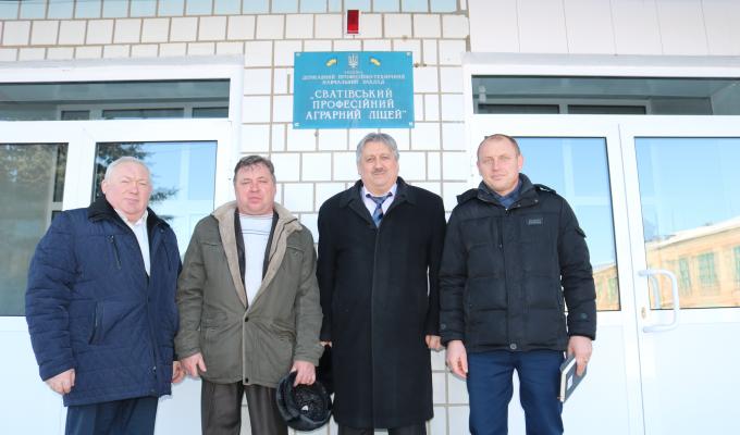 Голова Сватівської райдержадміністрації Мухтаров Д.Х. відвідав Сватівський професійний аграрний ліцей Голова Сватівської райдержадміністрації Мухтаров Д.Х. відвідав Сватівський професійний аграрний ліцей